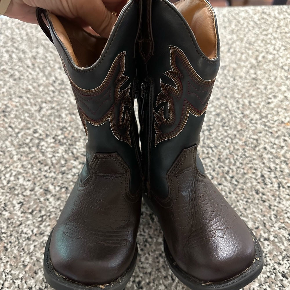 Size 7 toddler boots